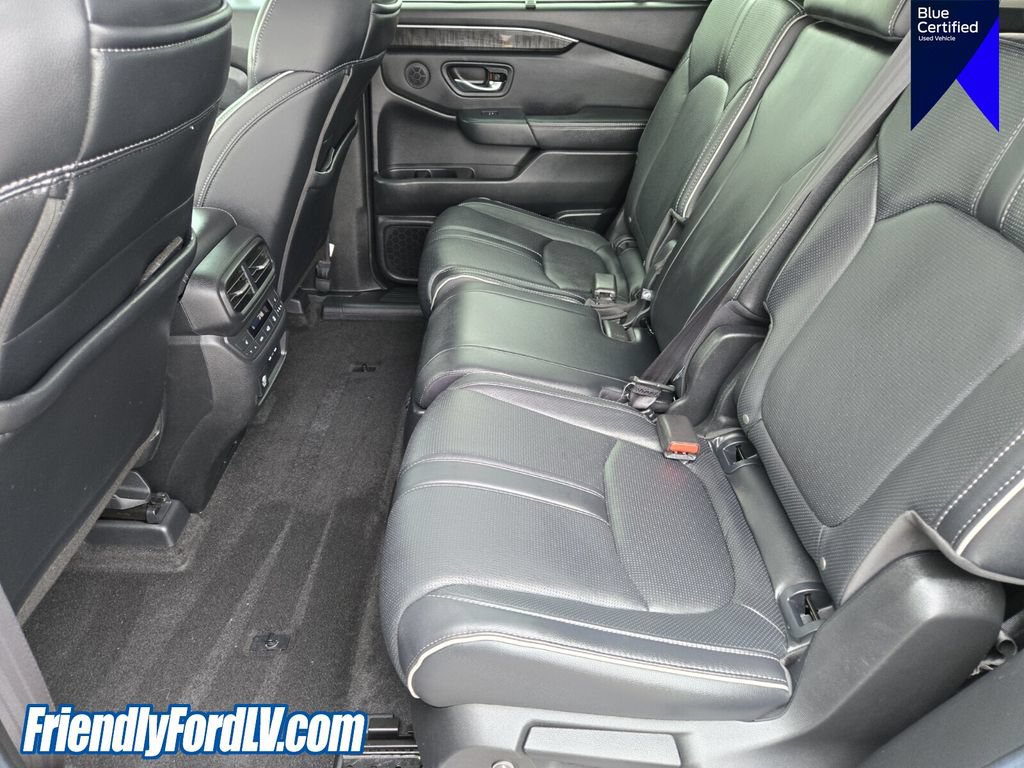 Used 2025 Honda Pilot Elite image 13