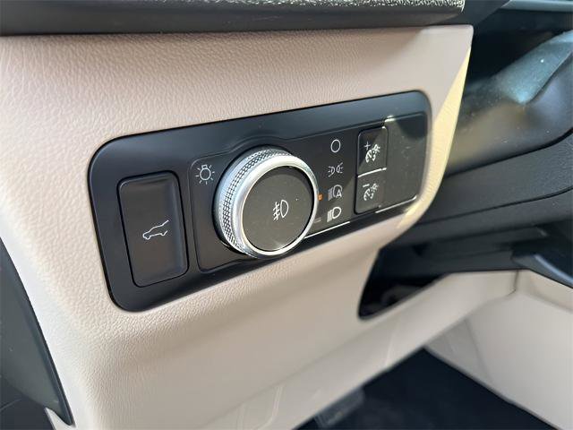 Certified 2022 Ford Escape SEL w/ Technology Package image 17