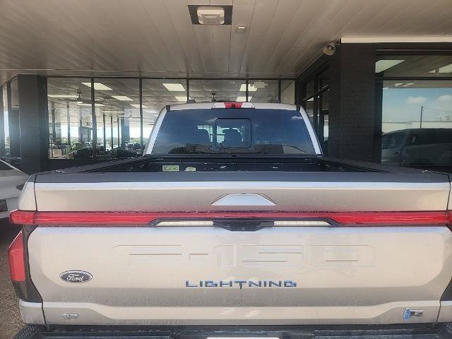 Certified 2022 Ford F150 Lightning Lariat AWD/4WD image 9