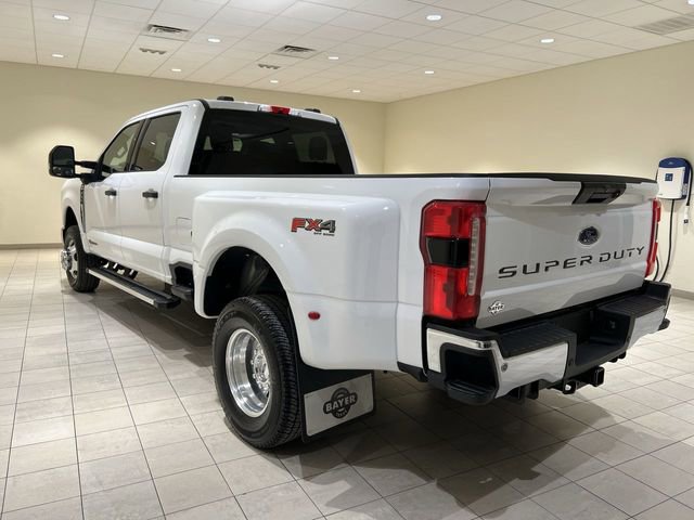 Certified 2025 Ford F350 XLT w/ 360-Degree Camera Package AWD/4WD image 3