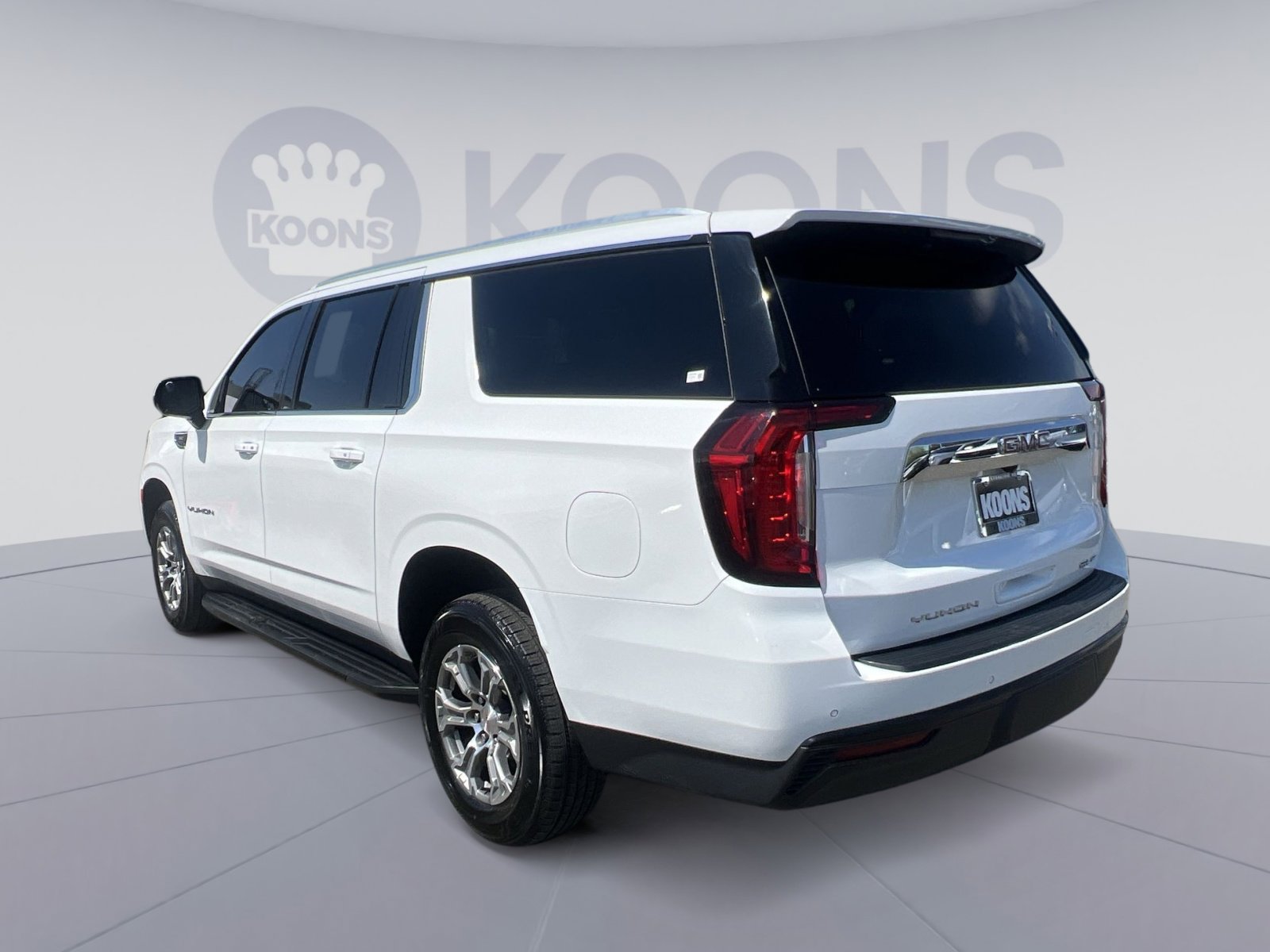 Used 2021 GMC Yukon XL SLE AWD/4WD image 8