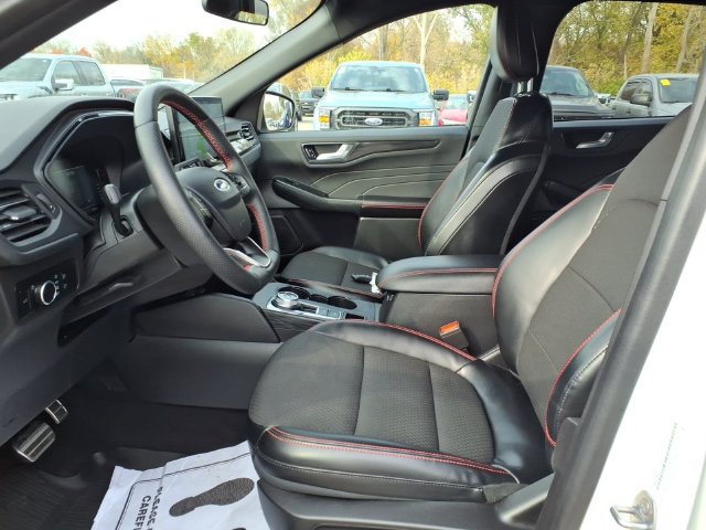 Certified 2023 Ford Escape ST-Line w/ Tech Pack #1 AWD/4WD image 12