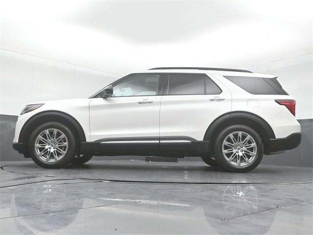 Certified 2025 Ford Explorer Active w/ Active Comfort Package image 5
