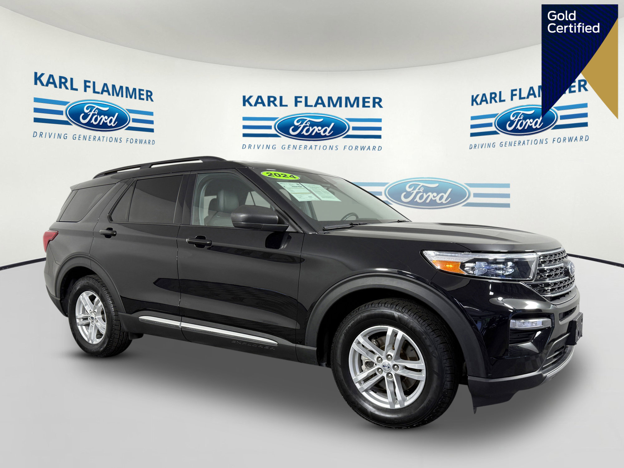 Certified 2024 Ford Explorer XLT w/ Equipment Group 202A