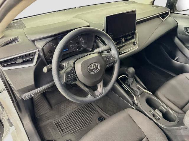 Used 2023 Toyota Corolla LE FWD image 2