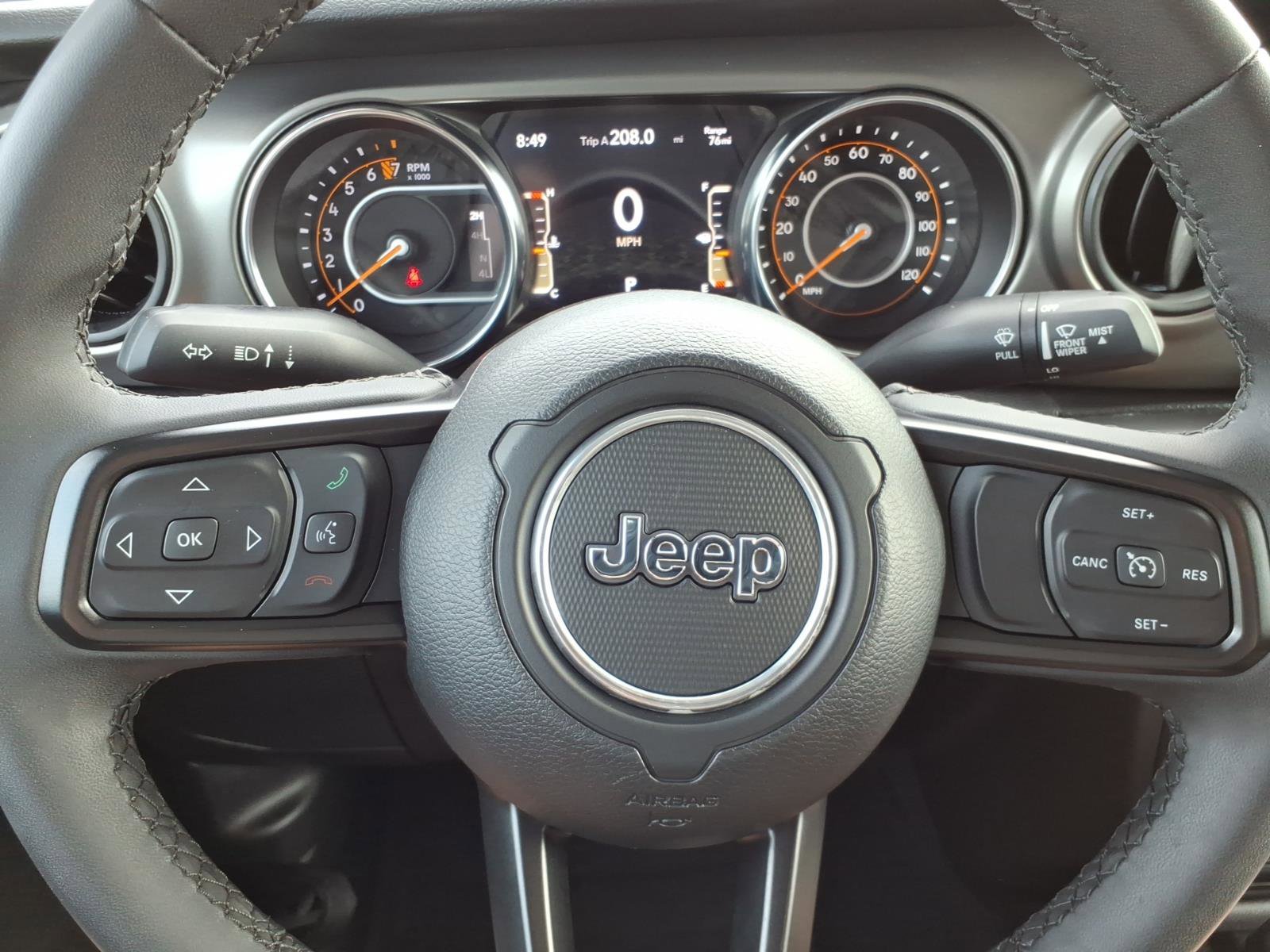 Used 2023 Jeep Gladiator Sport AWD/4WD image 16