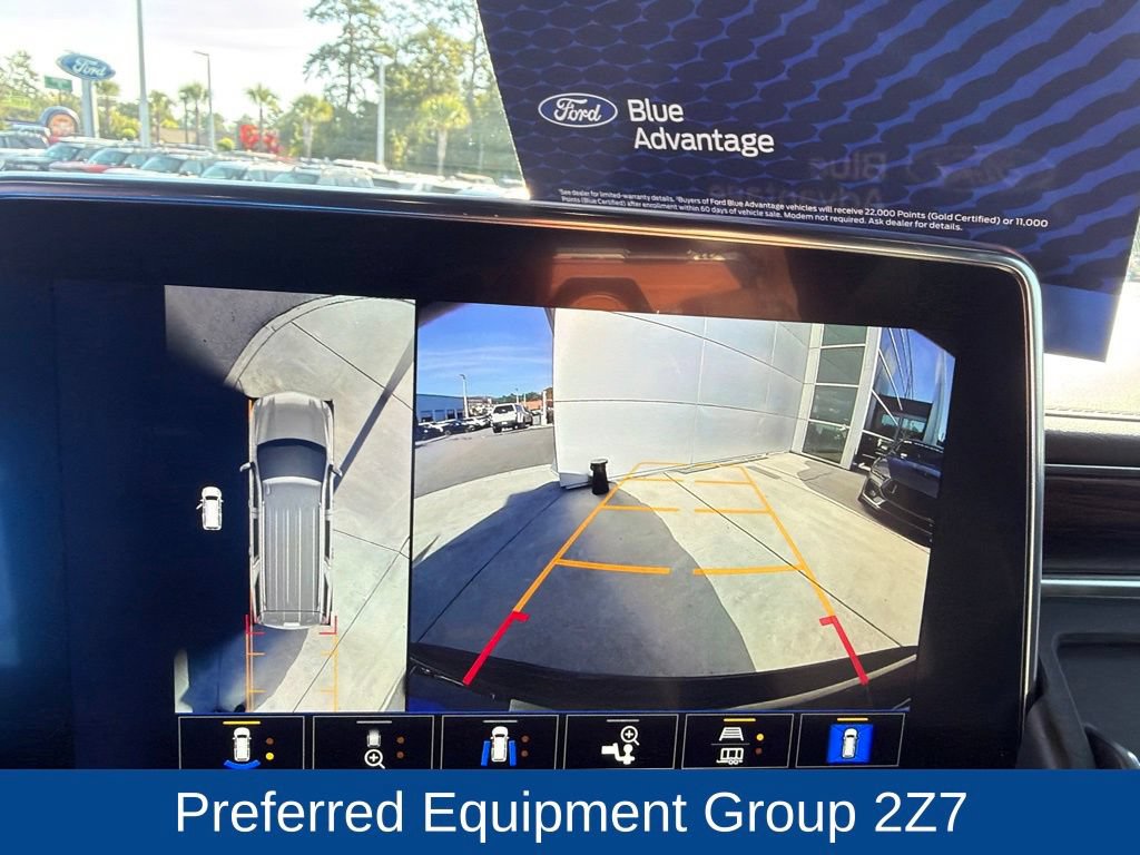 Used 2022 Chevrolet Tahoe Z71 w/ Luxury Package AWD/4WD image 25