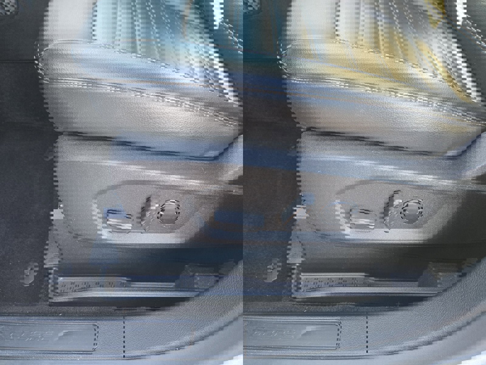 Certified 2022 Ford Edge SEL image 12