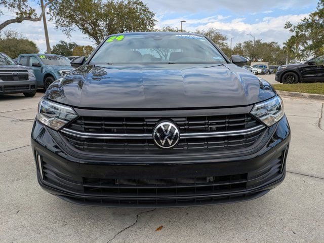 Used 2024 Volkswagen Jetta Sport image 8