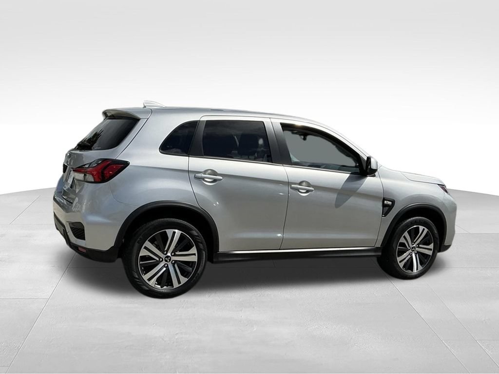 Used 2025 Mitsubishi Outlander Sport ES AWD/4WD image 13