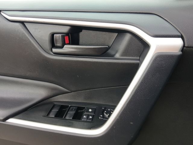 Used 2025 Toyota RAV4 LE FWD image 18