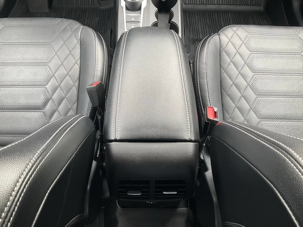 Certified 2024 Ford Escape SE w/ PHEV Premium Package FWD image 27