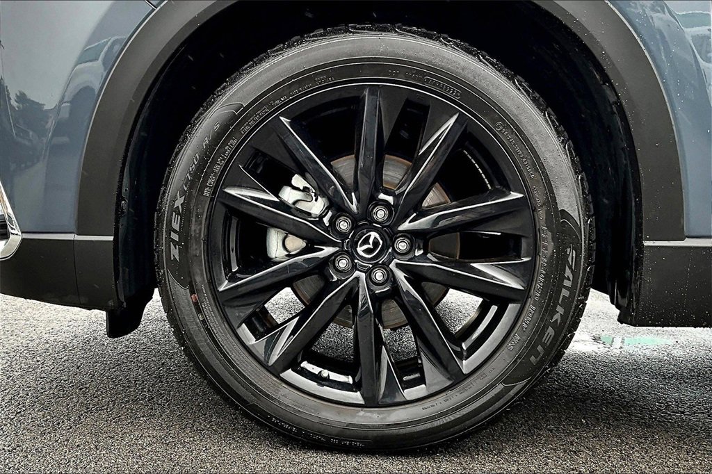 Used 2023 MAZDA CX-9 Carbon Edition image 9