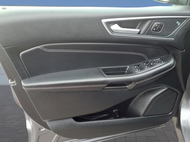 Certified 2024 Ford Edge Titanium AWD/4WD image 17