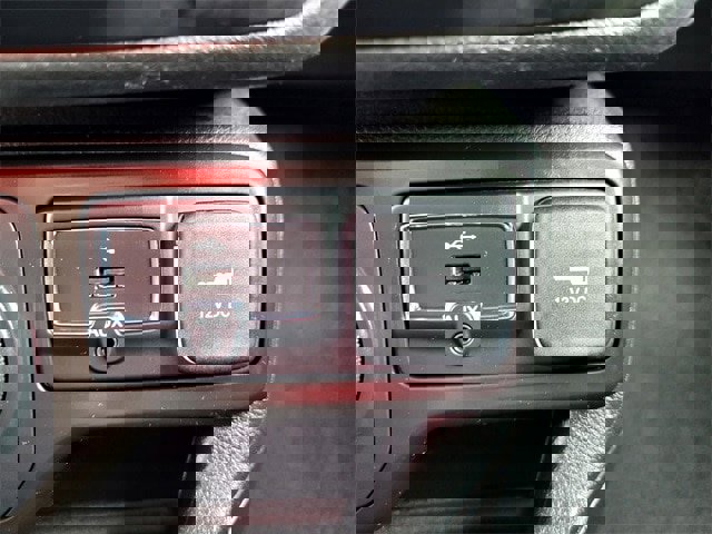 Used 2020 Jeep Renegade Altitude image 16