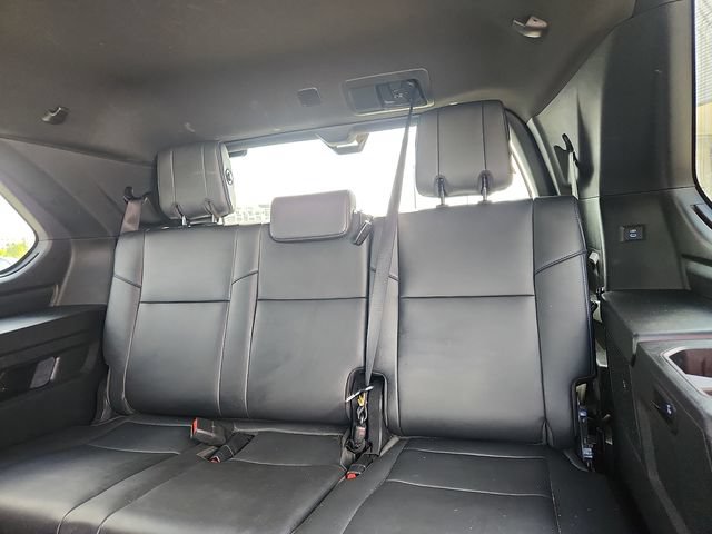 Used 2024 Toyota Sequoia Platinum AWD/4WD image 28