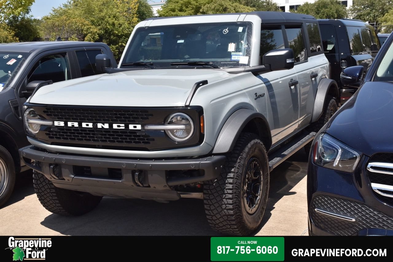 Certified 2024 Ford Bronco Wildtrak AWD/4WD image 1