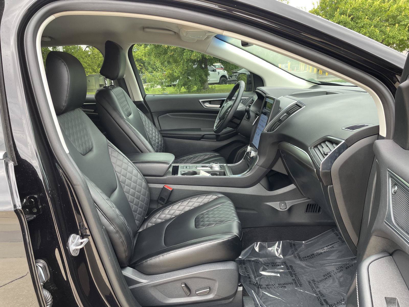 Certified 2024 Ford Edge Titanium AWD/4WD image 19