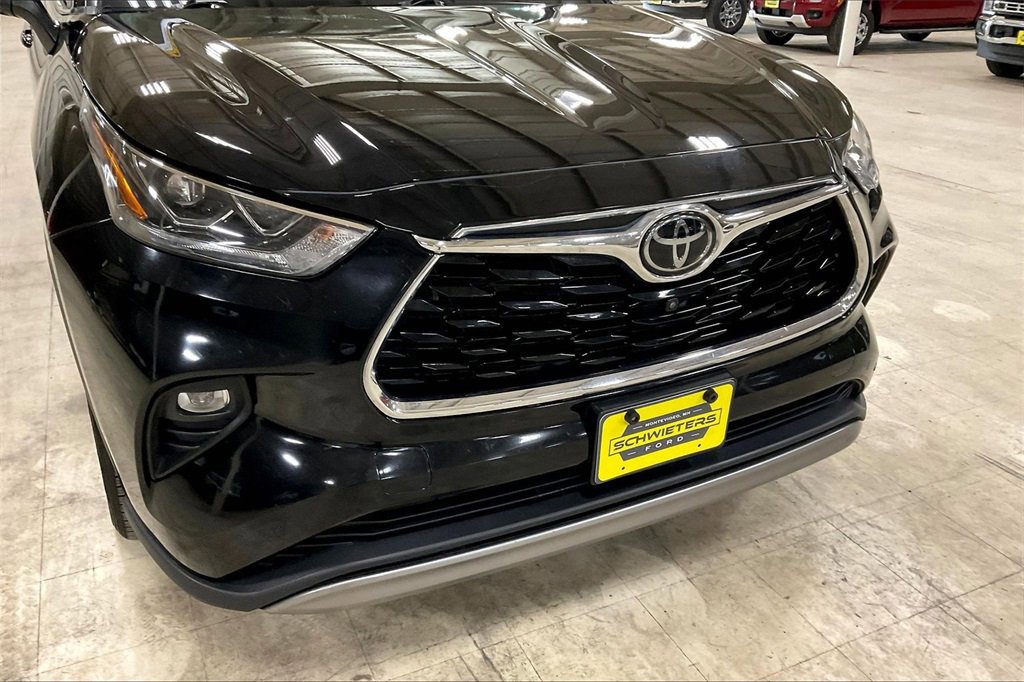 Used 2023 Toyota Highlander Platinum image 30