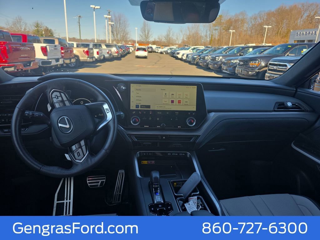 Used 2024 Lexus TX 500h AWD w/ Technology Package image 19