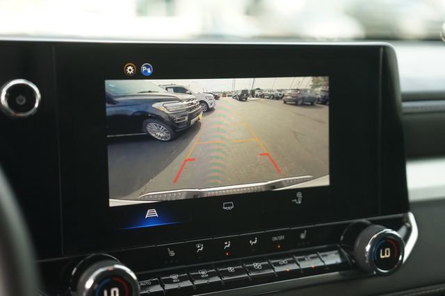 Used 2025 Chevrolet Colorado LT w/ Advanced Trailering Package RWD image 27