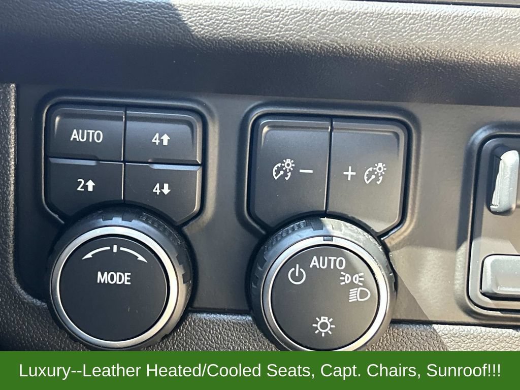 Used 2023 Chevrolet Tahoe Premier AWD/4WD image 25