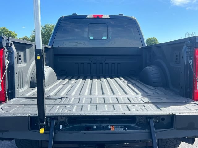 Certified 2025 Ford F350 Lariat w/ Black Appearance Package AWD/4WD image 9