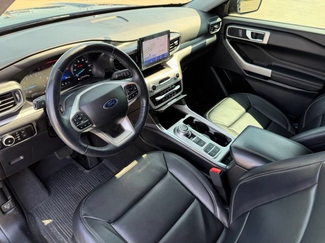 Certified 2023 Ford Explorer XLT w/ Equipment Group 202A RWD image 12