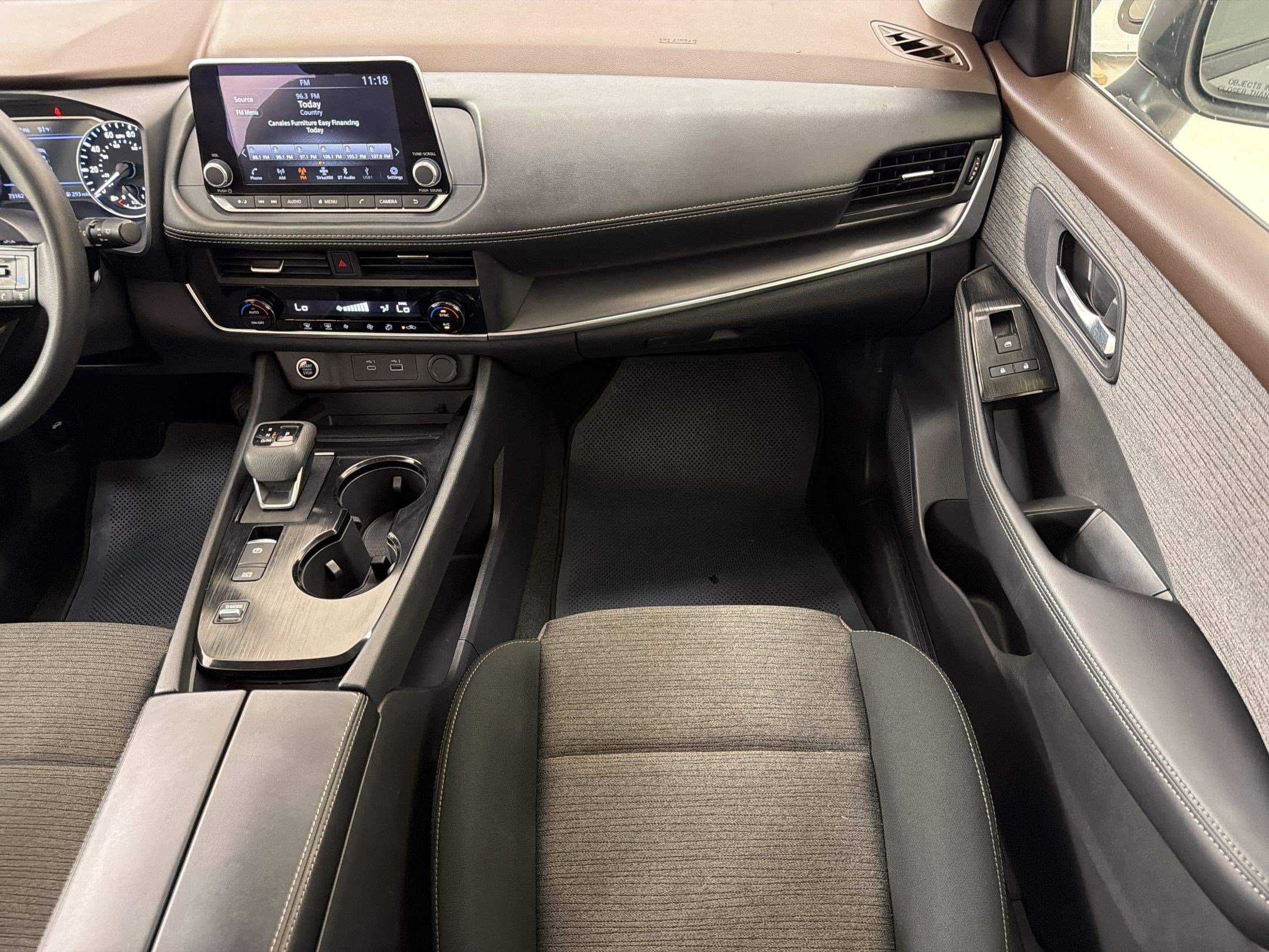 Used 2023 Nissan Rogue SV FWD image 29
