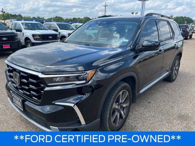 Used 2024 Honda Pilot Touring image 3