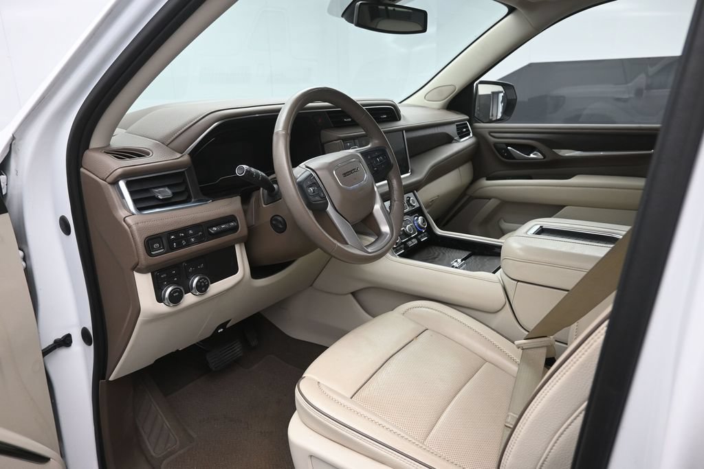 Used 2022 GMC Yukon XL Denali AWD/4WD image 19