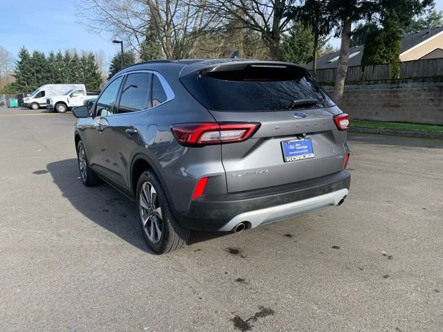 Certified 2024 Ford Escape Platinum image 3