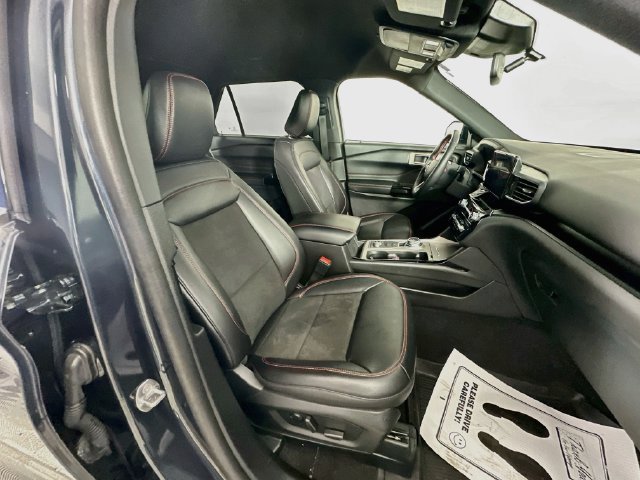 Certified 2023 Ford Explorer ST-Line w/ Class IV Trailer Tow Package AWD/4WD image 36