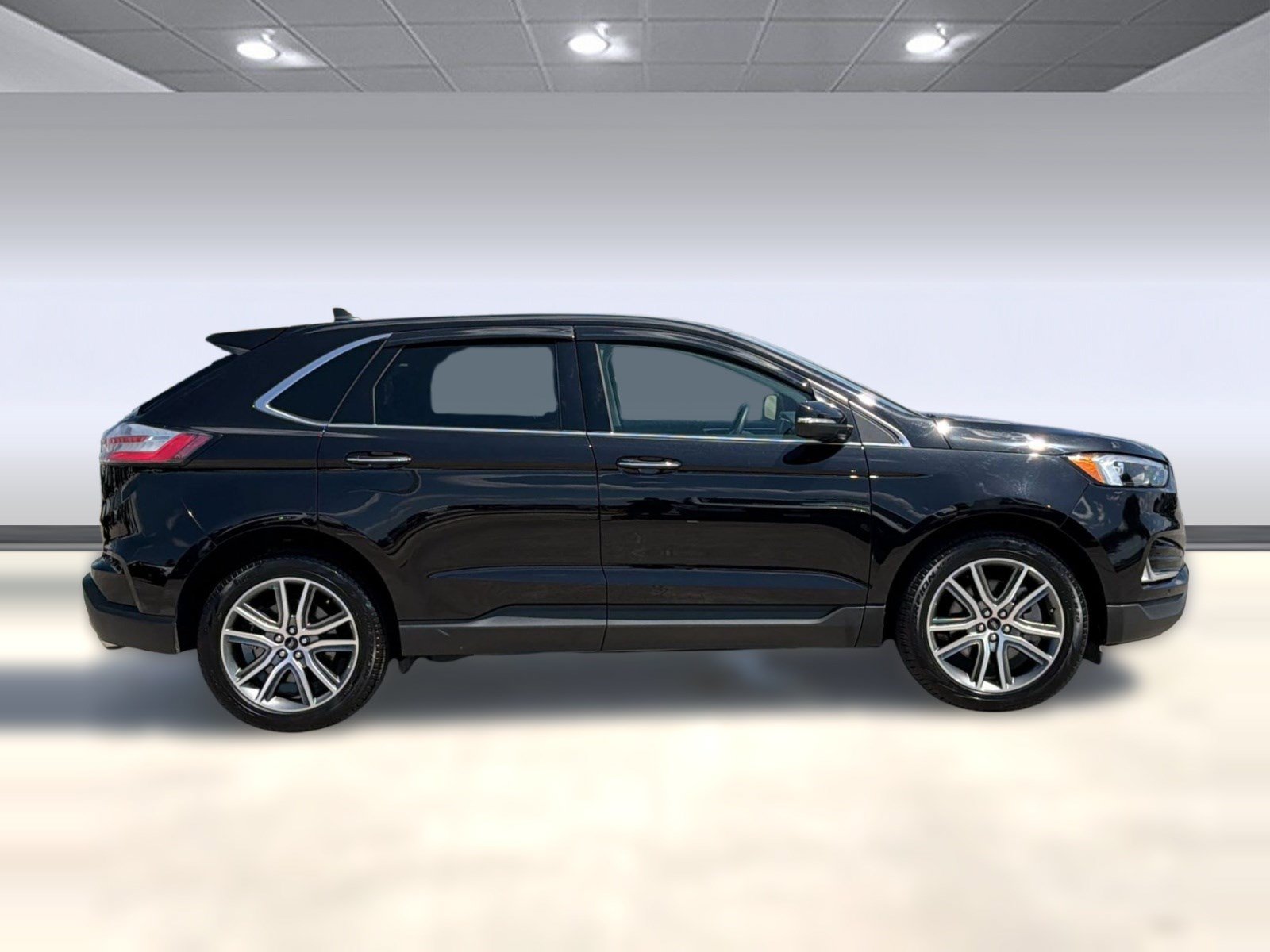 Certified 2024 Ford Edge Titanium AWD/4WD image 8