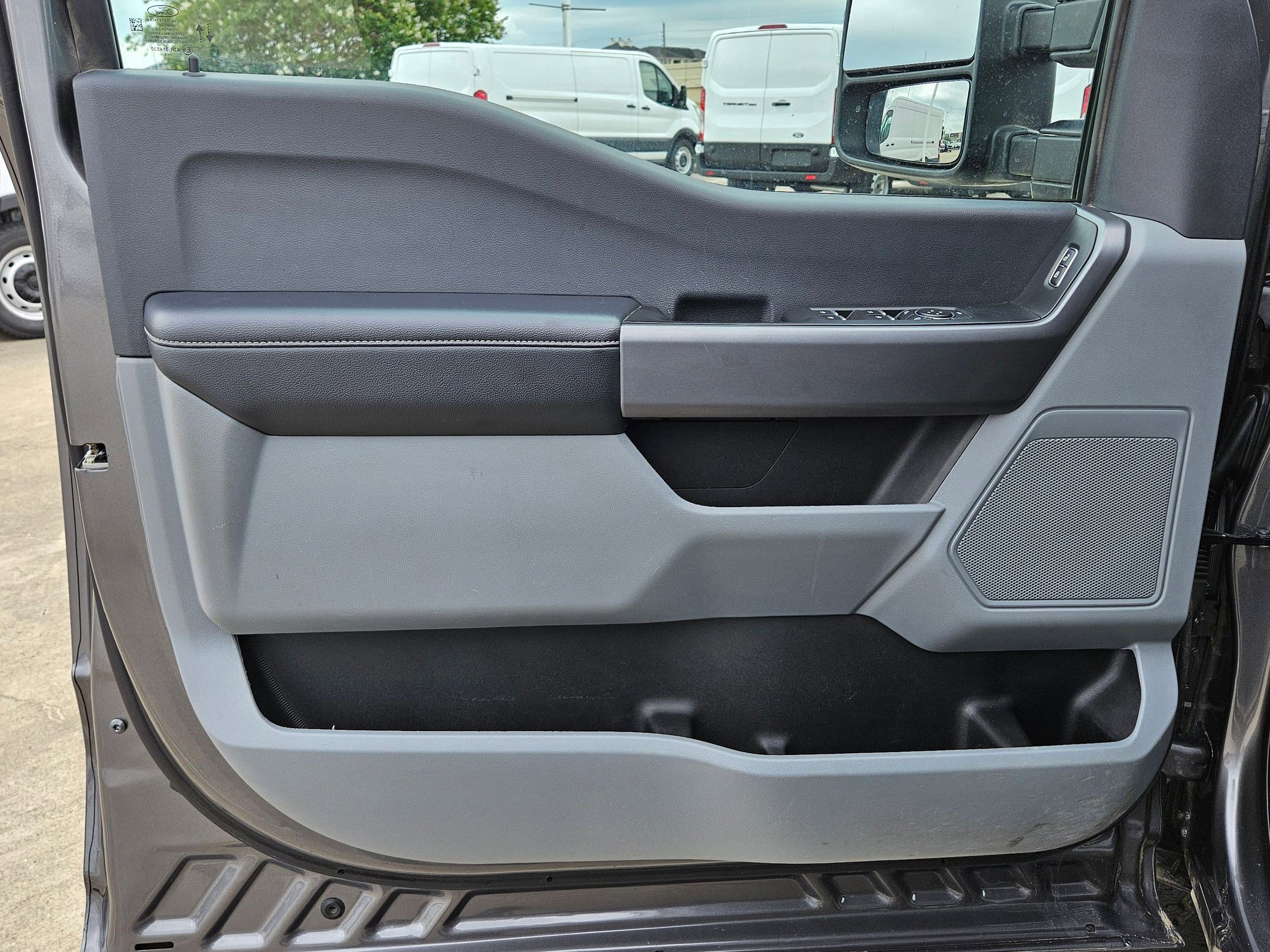 Certified 2025 Ford F250 XLT AWD/4WD image 14