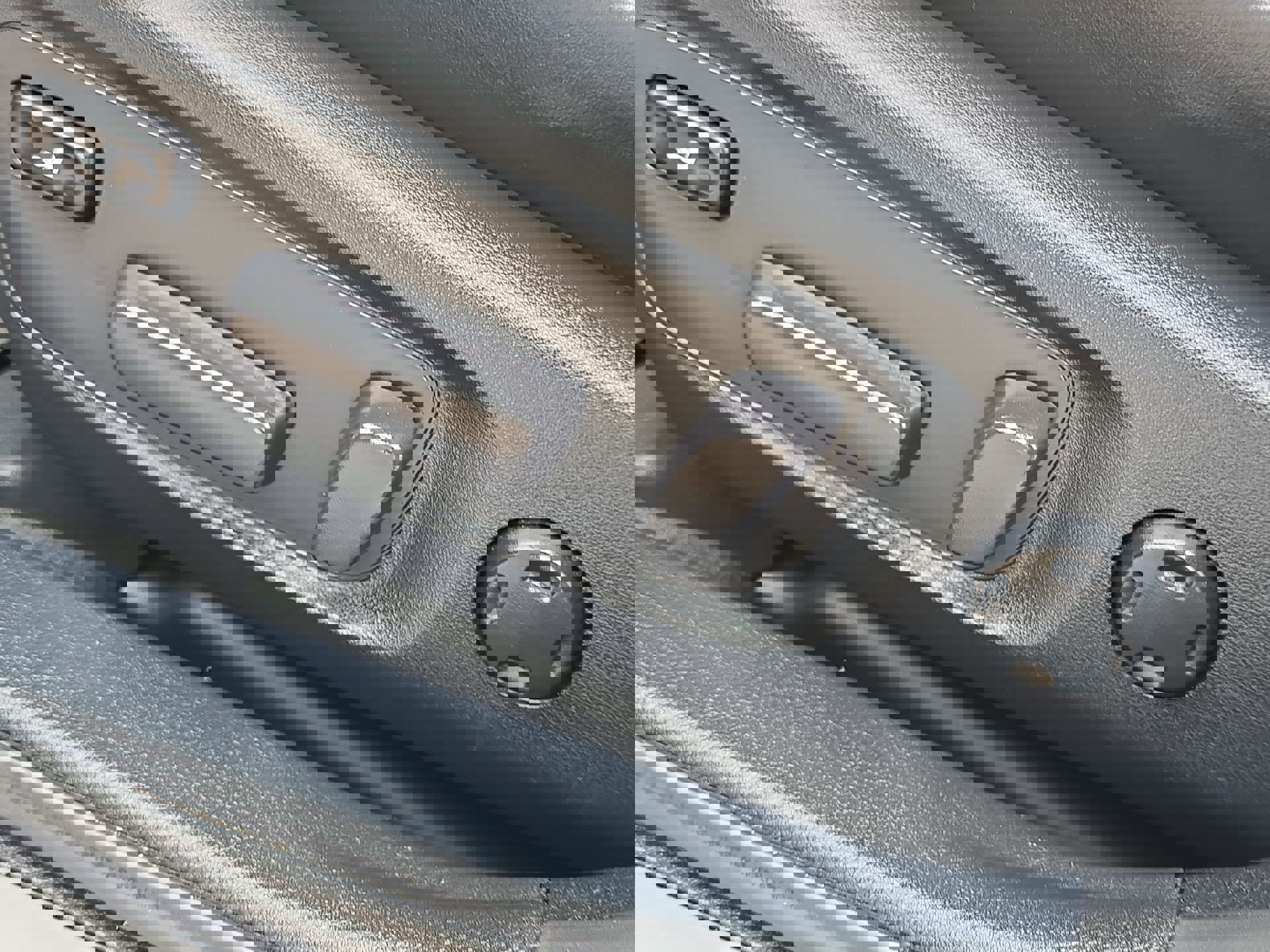 Used 2018 Toyota Avalon Limited w/ All Weather Liner Package image 12