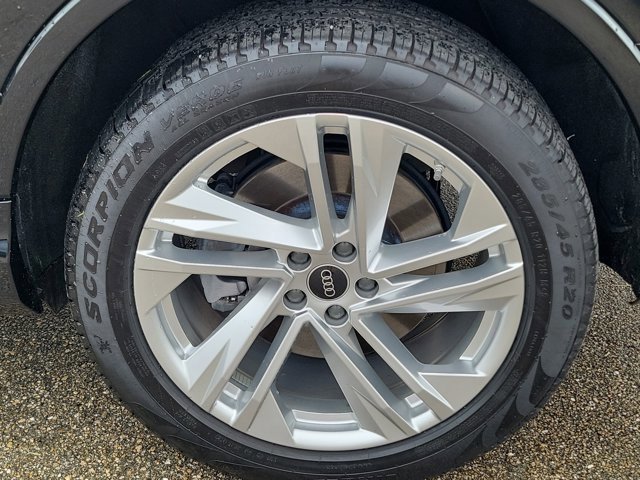 Used 2023 Audi Q7 3.0T Premium image 6