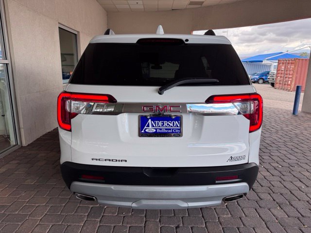 Used 2023 GMC Acadia SLT FWD image 4