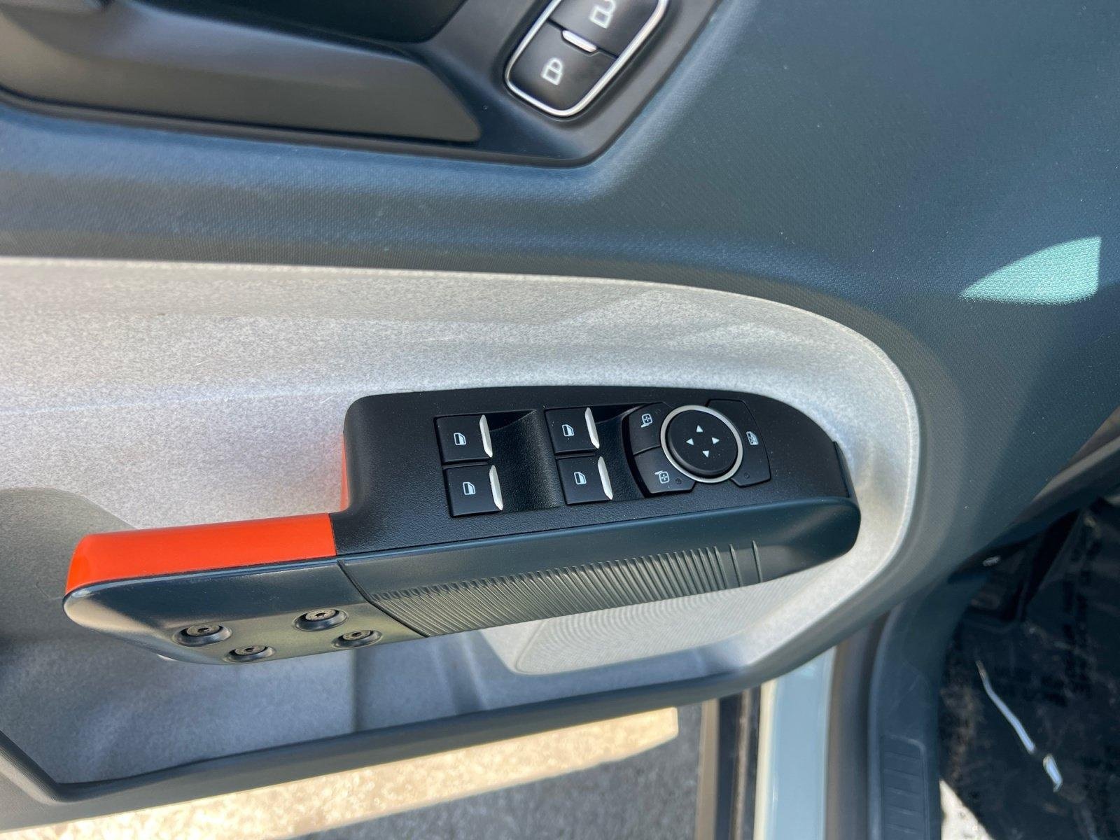 Certified 2023 Ford Maverick XLT FWD image 11