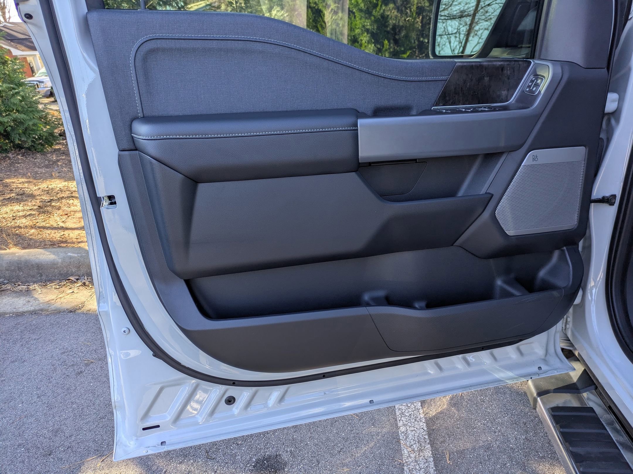 Certified 2023 Ford F150 Lariat w/ Equipment Group 502A High image 10