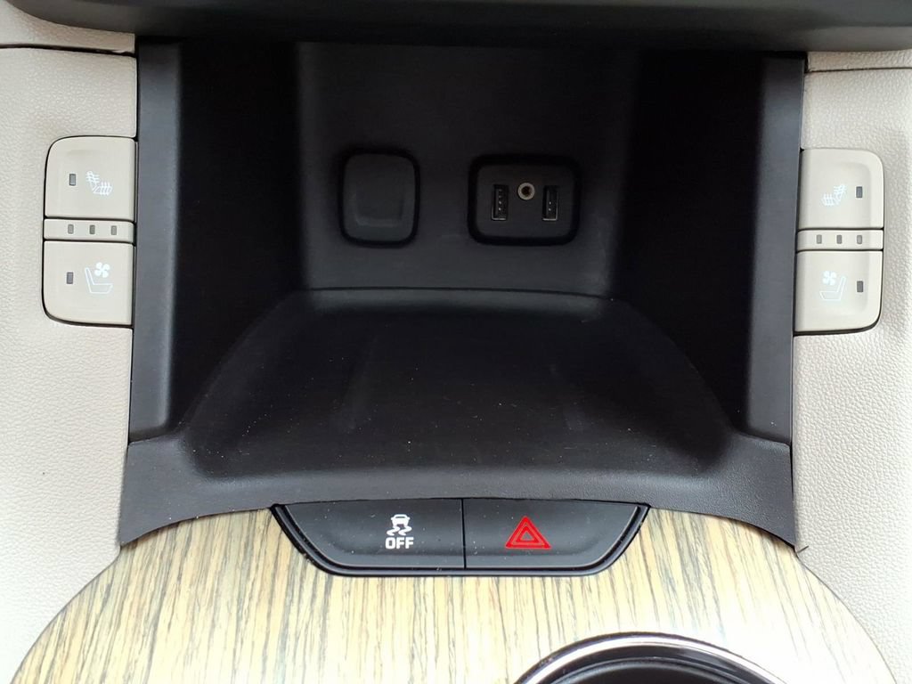 Used 2019 GMC Acadia Denali w/ Technology Package AWD/4WD image 20