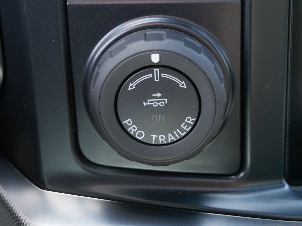 Certified 2023 Ford F350 Platinum AWD/4WD image 25
