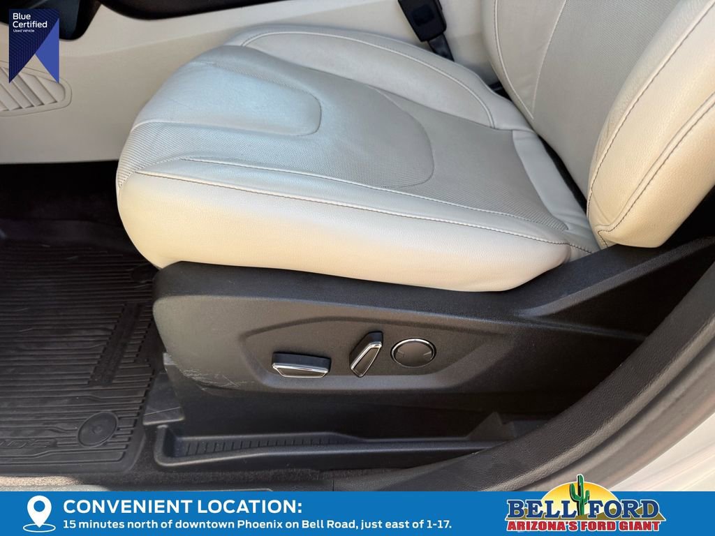 Certified 2018 Ford Edge Titanium w/ Equipment Group 301A AWD/4WD image 21