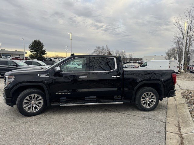 Used 2023 GMC Sierra 1500 Denali image 2