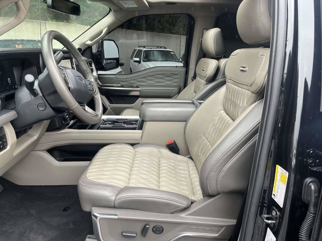 Certified 2025 Ford F250 Platinum w/ Platinum Plus Package AWD/4WD image 25
