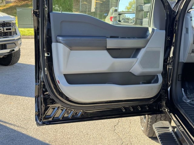Certified 2024 Ford F250 XL w/ STX Appearance Package AWD/4WD image 13