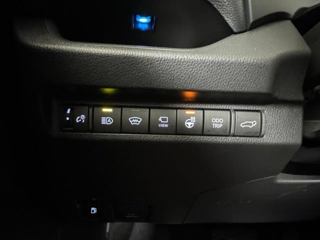 Used 2025 Toyota RAV4 XSE w/ Advanced Technology Package AWD/4WD image 20