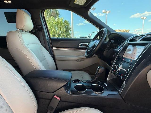 Certified 2019 Ford Explorer Limited w/ Ford Safe & Smart Package image 33