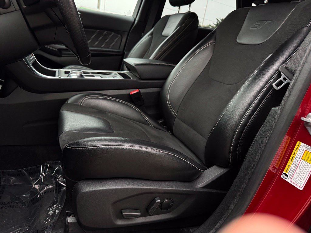 Certified 2023 Ford Edge ST AWD/4WD image 6