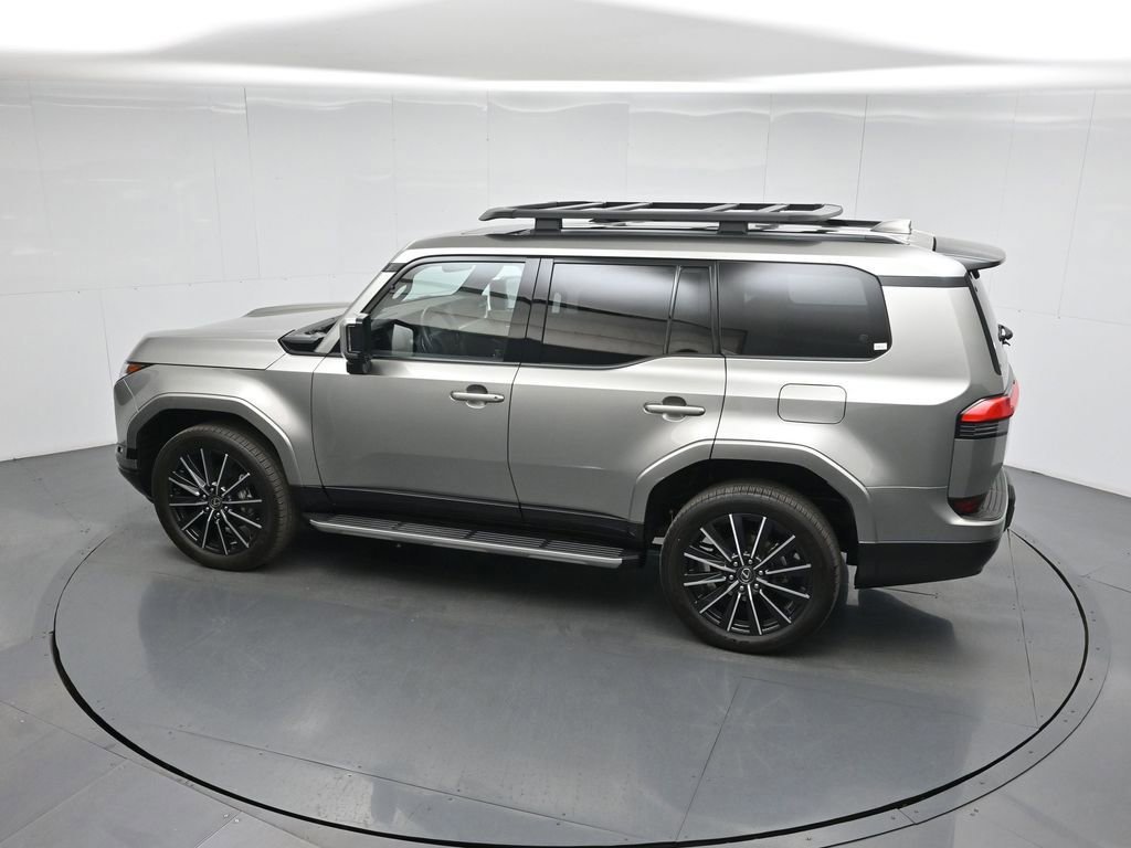 Used 2025 Lexus GX 550 image 18